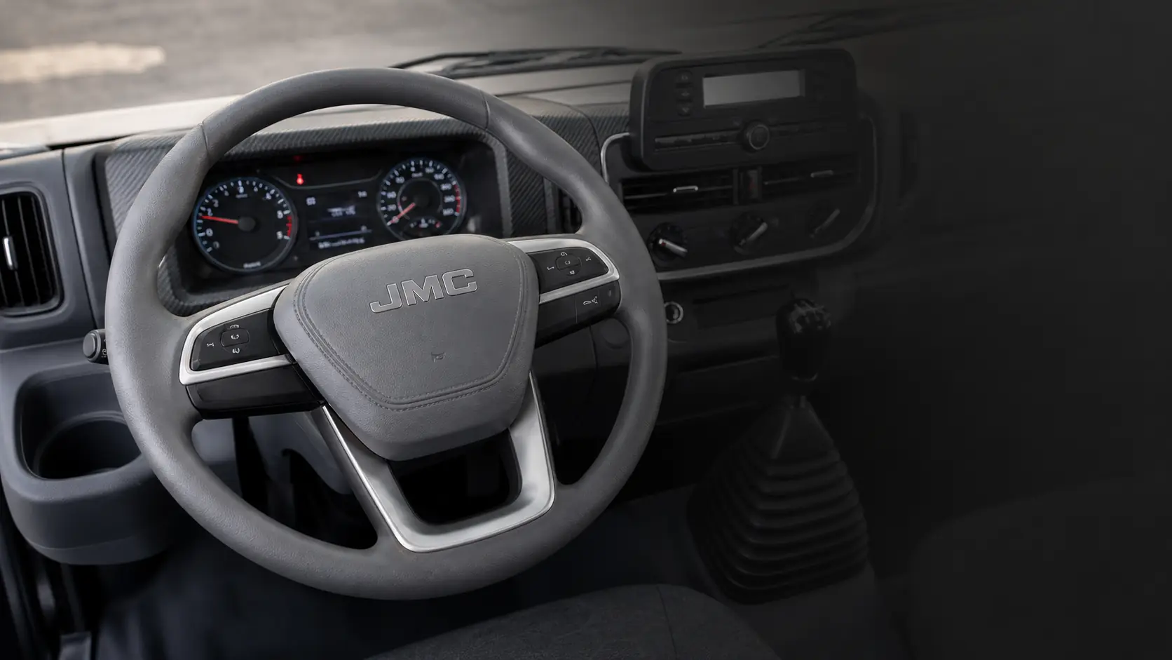 Volant multifonction du JMC Carrying Plus avec commandes intégrées